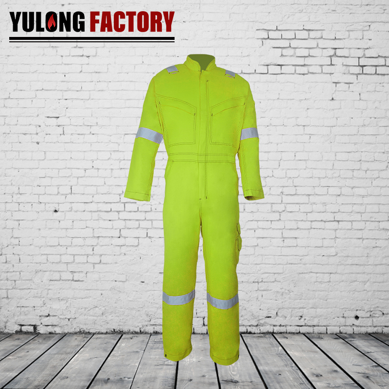 EN11611C/N8812抗油拒水荧光防静电连体服